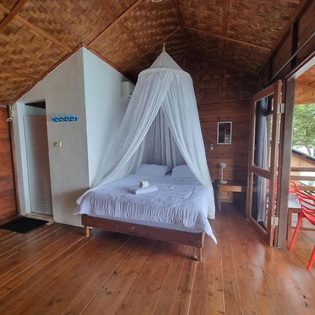 סבאנג Treetop Guesthouse And Bungalows מראה חיצוני תמונה