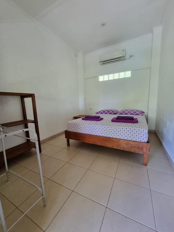 סבאנג Treetop Guesthouse And Bungalows מראה חיצוני תמונה