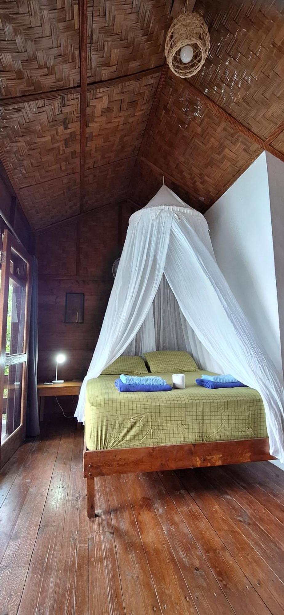 סבאנג Treetop Guesthouse And Bungalows מראה חיצוני תמונה