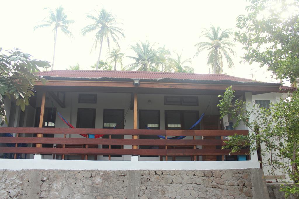 סבאנג Treetop Guesthouse And Bungalows מראה חיצוני תמונה
